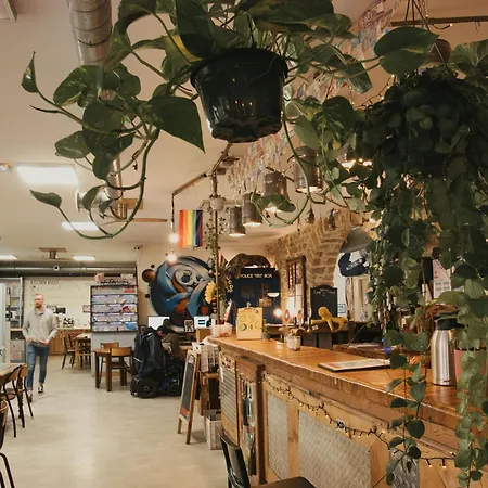 Le Flaneur Guesthouse-3